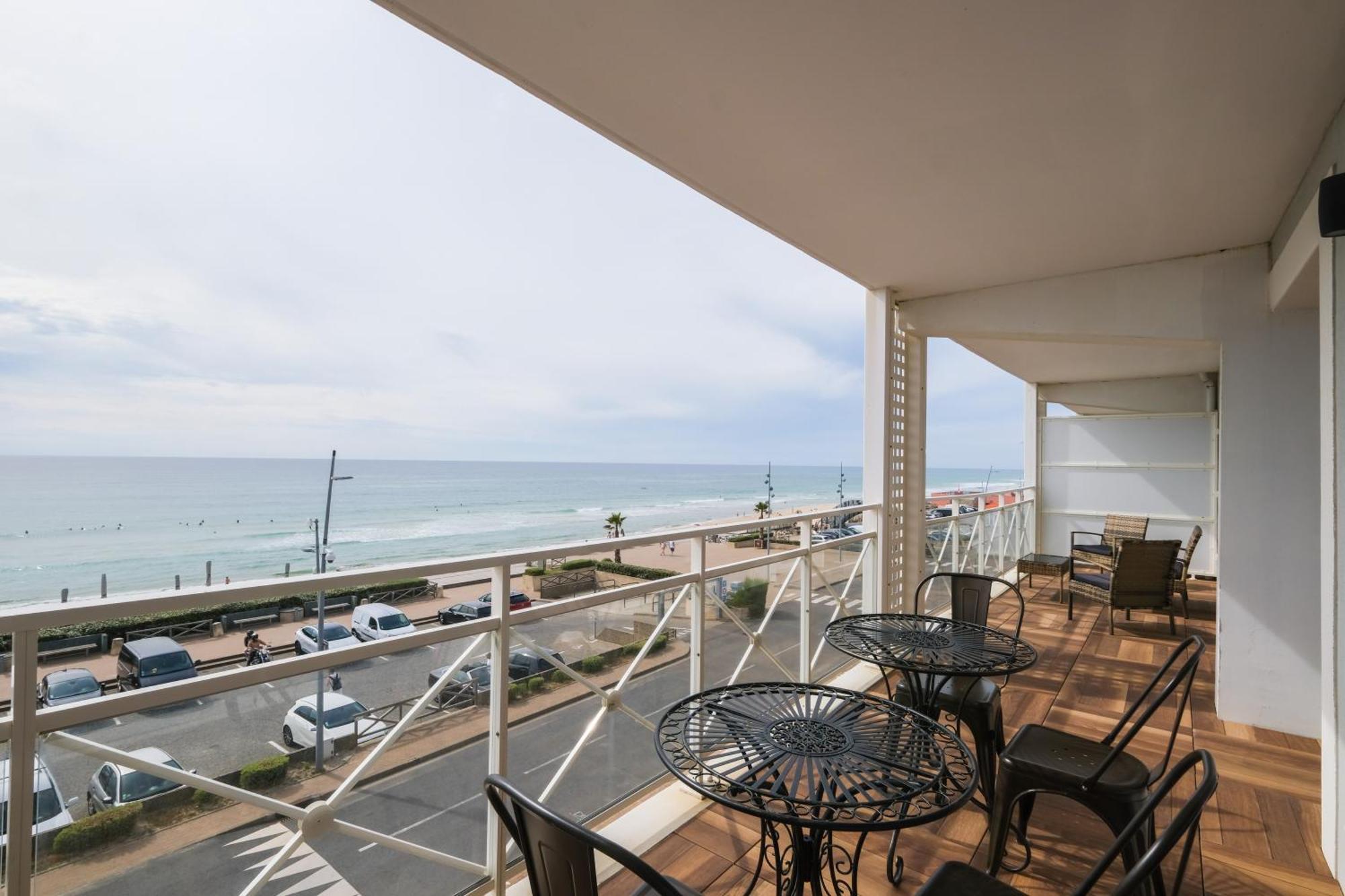 Appartement - Vue Exceptionnelle ลากาโน ภายนอก รูปภาพ