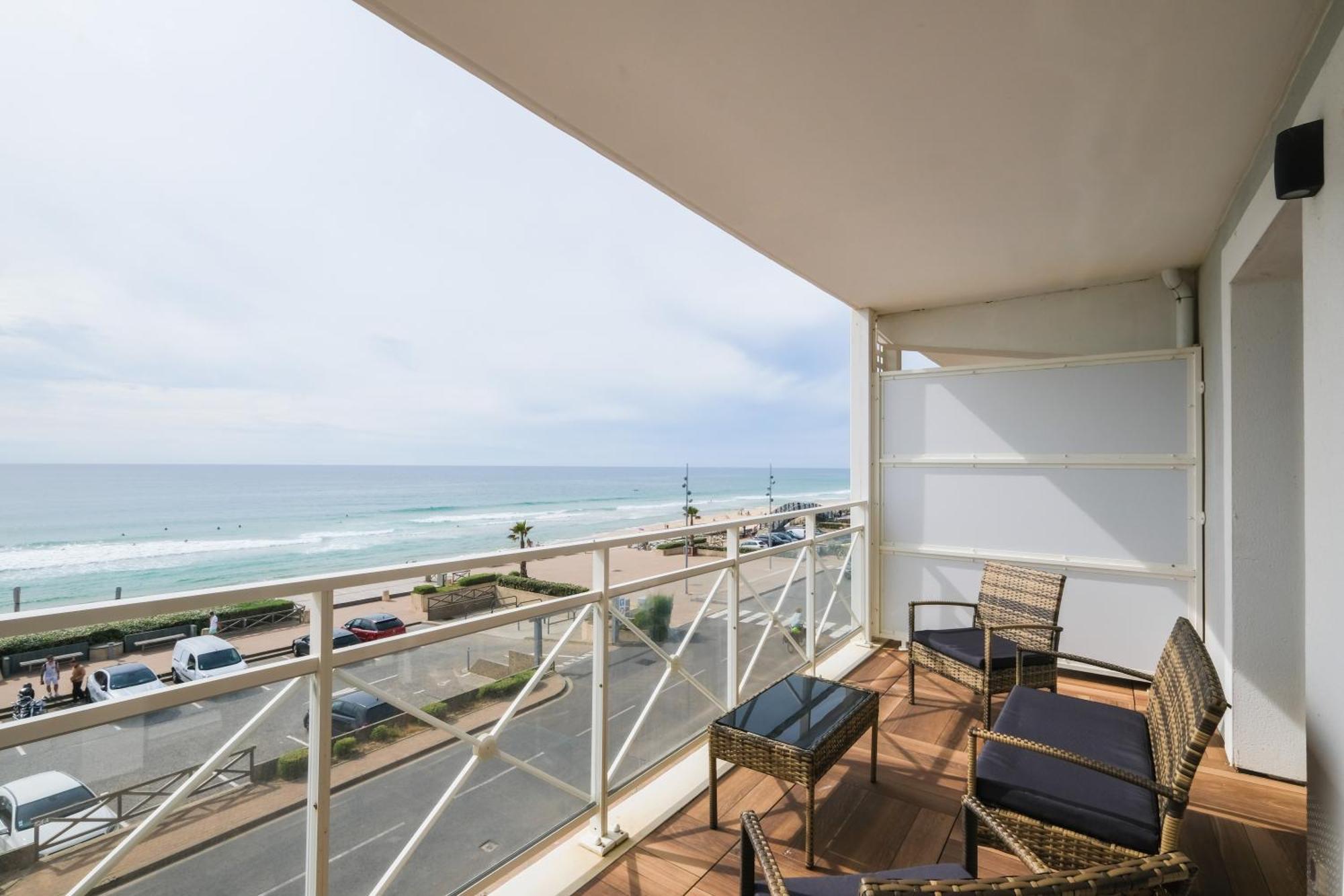 Appartement - Vue Exceptionnelle ลากาโน ภายนอก รูปภาพ